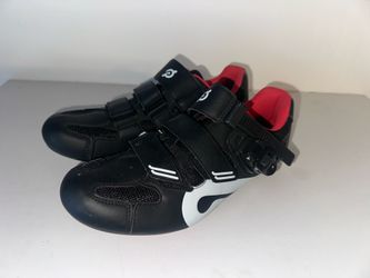 Peloton Cycling Shoes + FREE Peloton Water Bottle | Size 39 (M6.5/W8) or 42 (M9/W10.5)