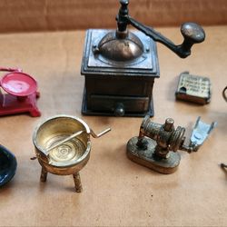 Metal Miniature Dollhouse Furniture and Accessories
