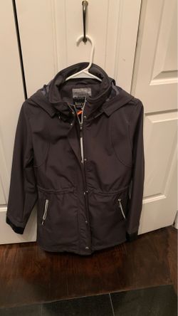 Women’s raincoat