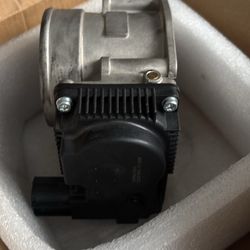 2003 Infiniti Throttle Bottle