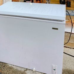 Idylis 7.0 Cubic Feet Freezer