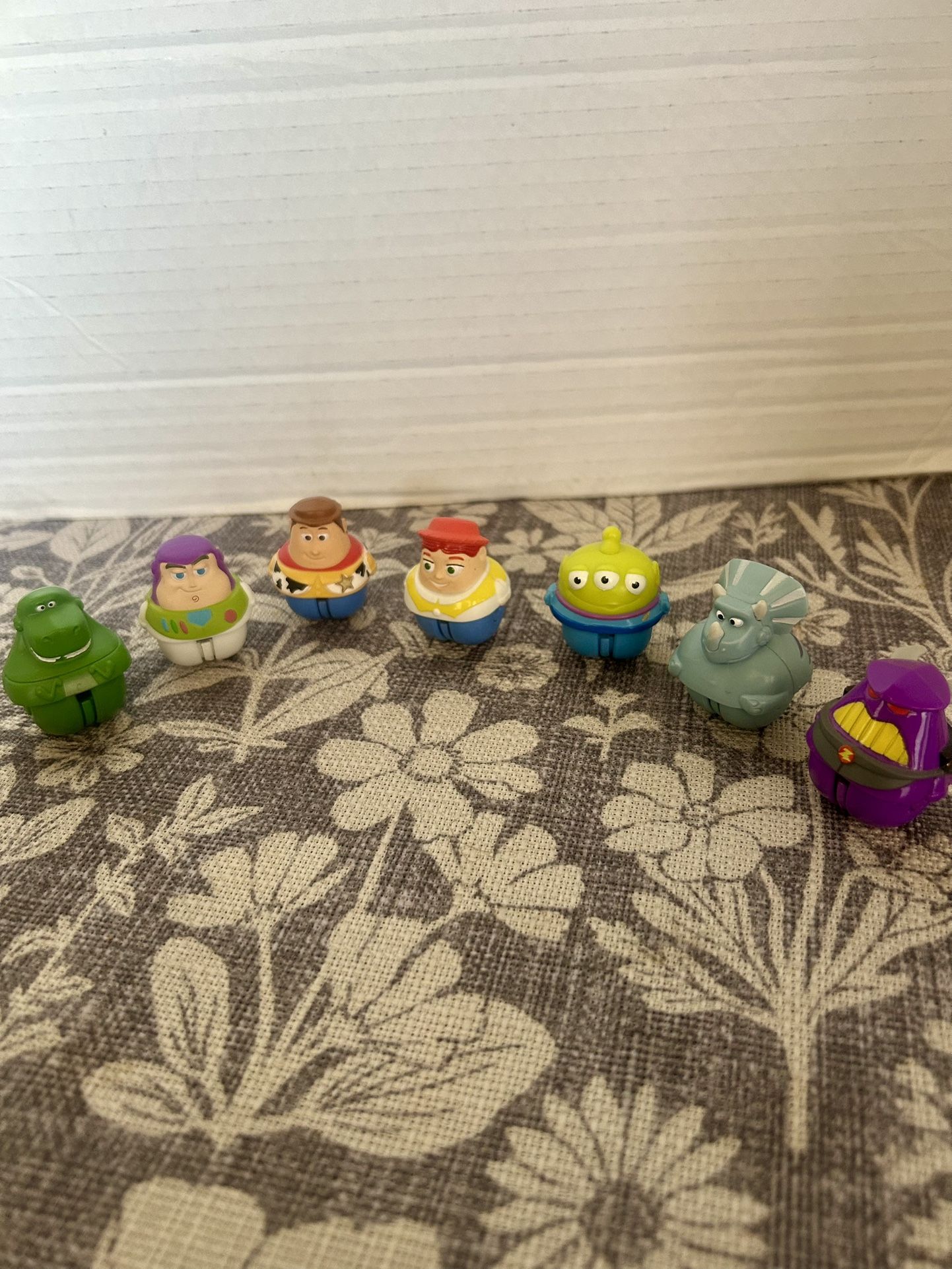 Disney Pixar Toy Story Zing Ems Rolling Figure Set