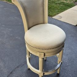 31" Pulman Bar Stool