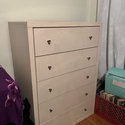 5- drawer dresser 