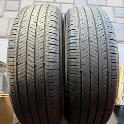 2 Kumho Tires 215/65/16