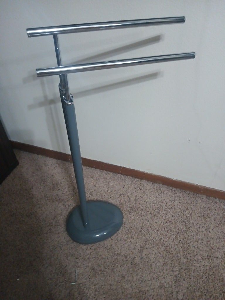 Stand Alone Towel Rack
