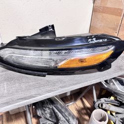 2014 To 2018 JEEP CHEROKEE LH HEADLIGHT