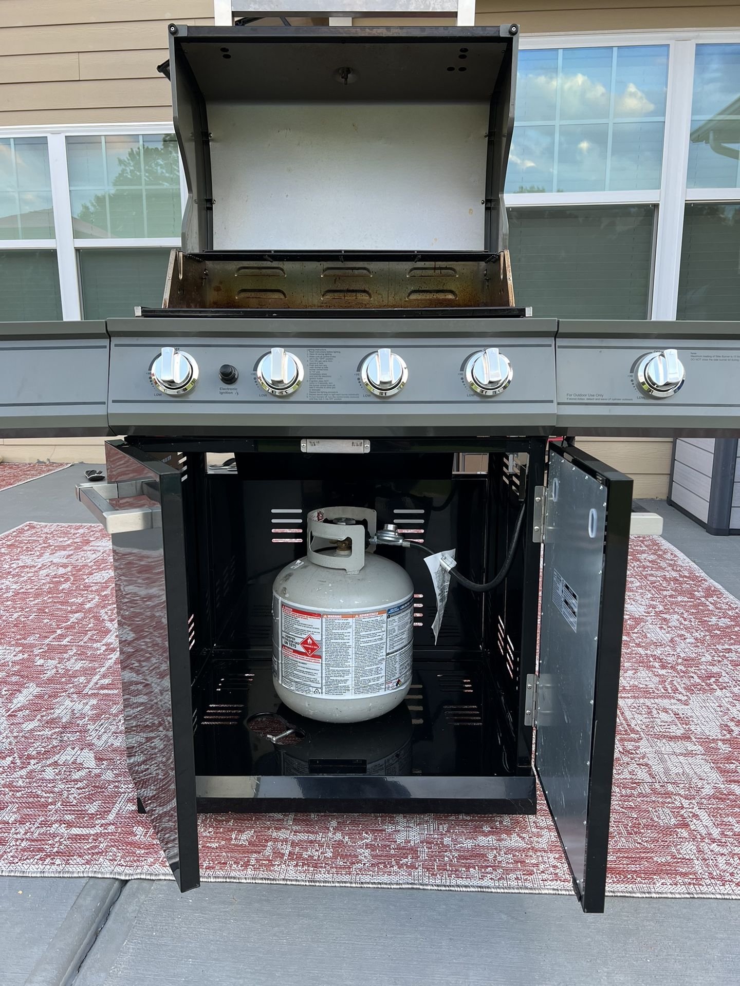 Member’s mark 4 Burner Gas Grill With Side Burner for Sale in Matthews