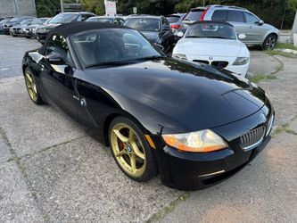 2008 BMW Z4 3.0si   Convertible , 104k low miles with gold rims and navigation.  FINANCING AVAILABLE THROUGH LENDERS! CLEAN CARFAX! CLEAN TITLE!  Just