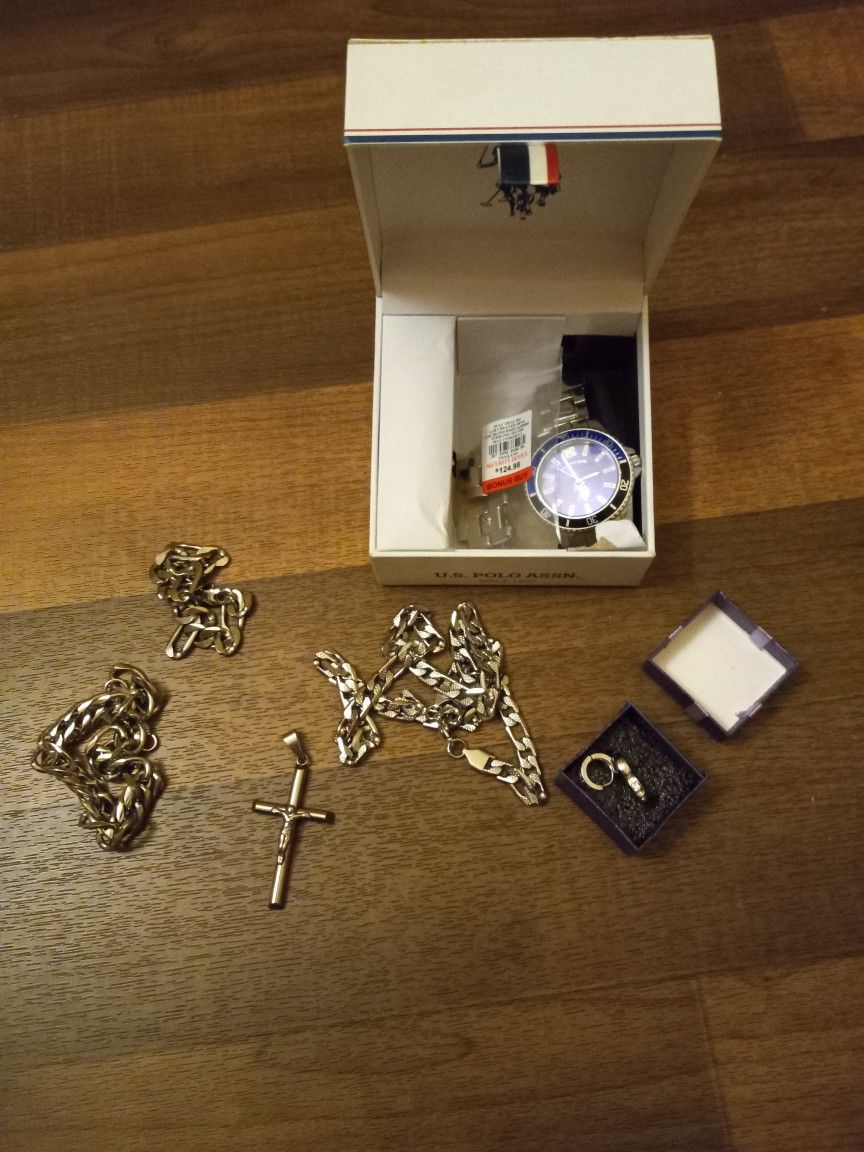 All Like New Items ( Pick Up Only )