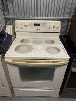 Stove Whirlpool. Price Including Delivery