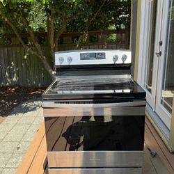 30 in.  Electric Range in Stainless Steel