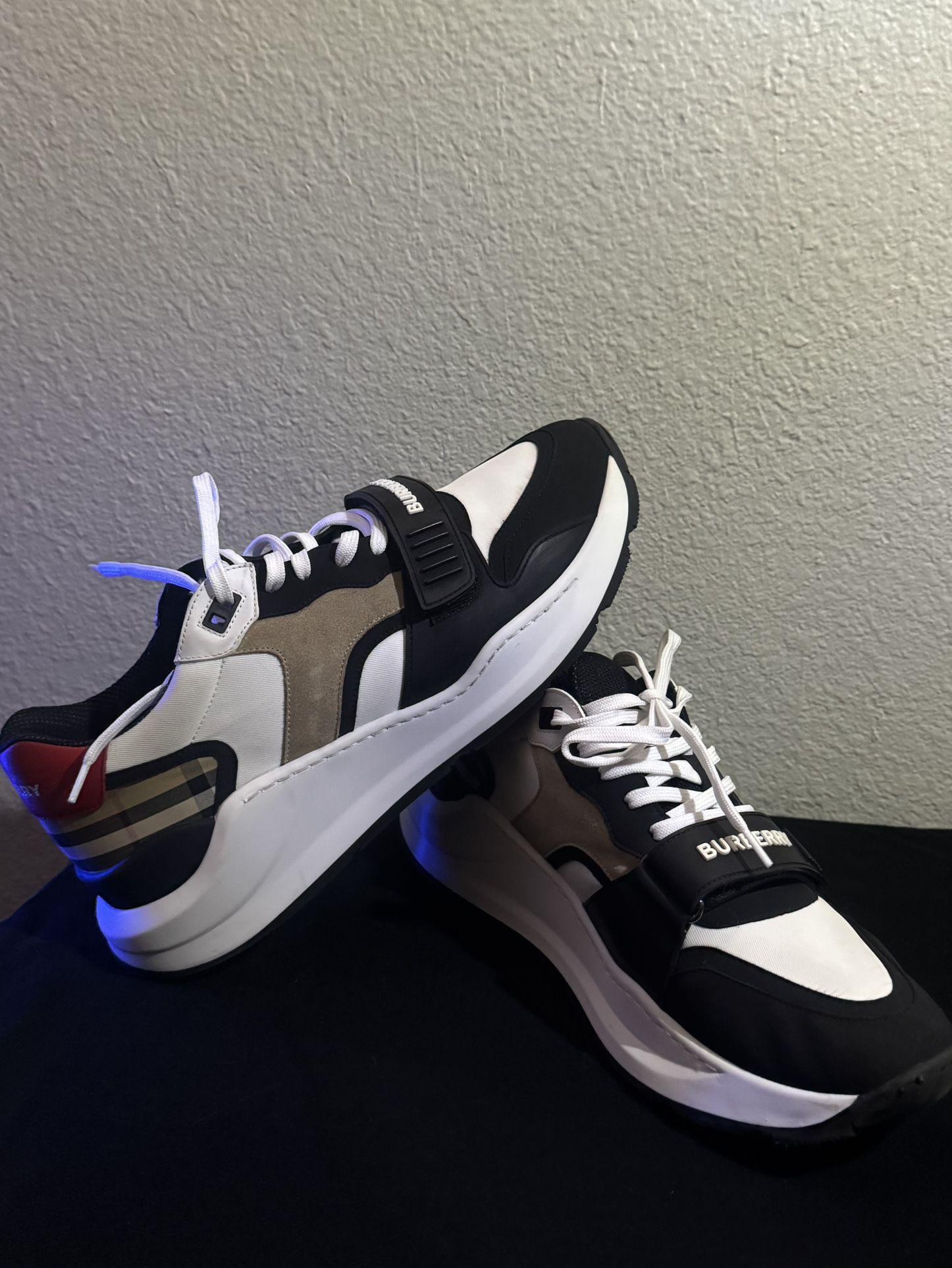 Burberry Shoes 