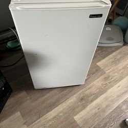 Small Refrigerator 