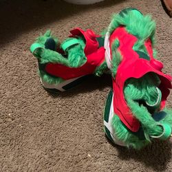 Insta Pump Fury Grinch Shoes