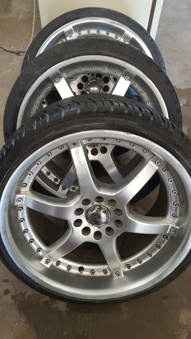 265/30 r 19 and 235 /25 r19 5 lugs universal rims and tires