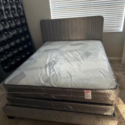 NEW MATTRESS FULL SIZE PLUSH WITH BOX SPRING