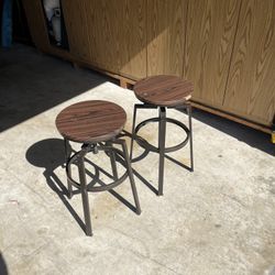 2 Stools