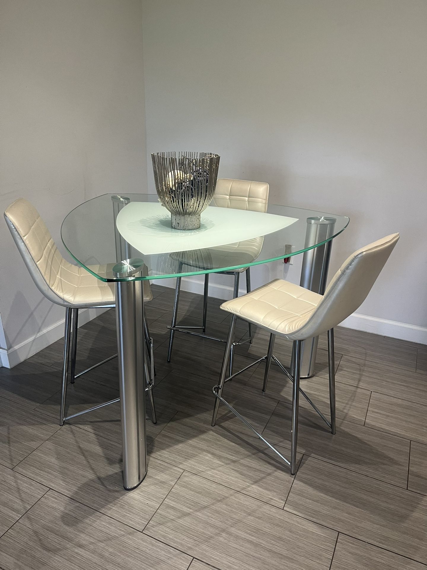 Entire Dining Table 