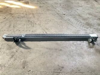 RAM 1500 RUNNING BOARD | CHROME W/ BLACK