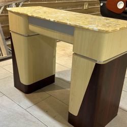 Professional Nail Station 