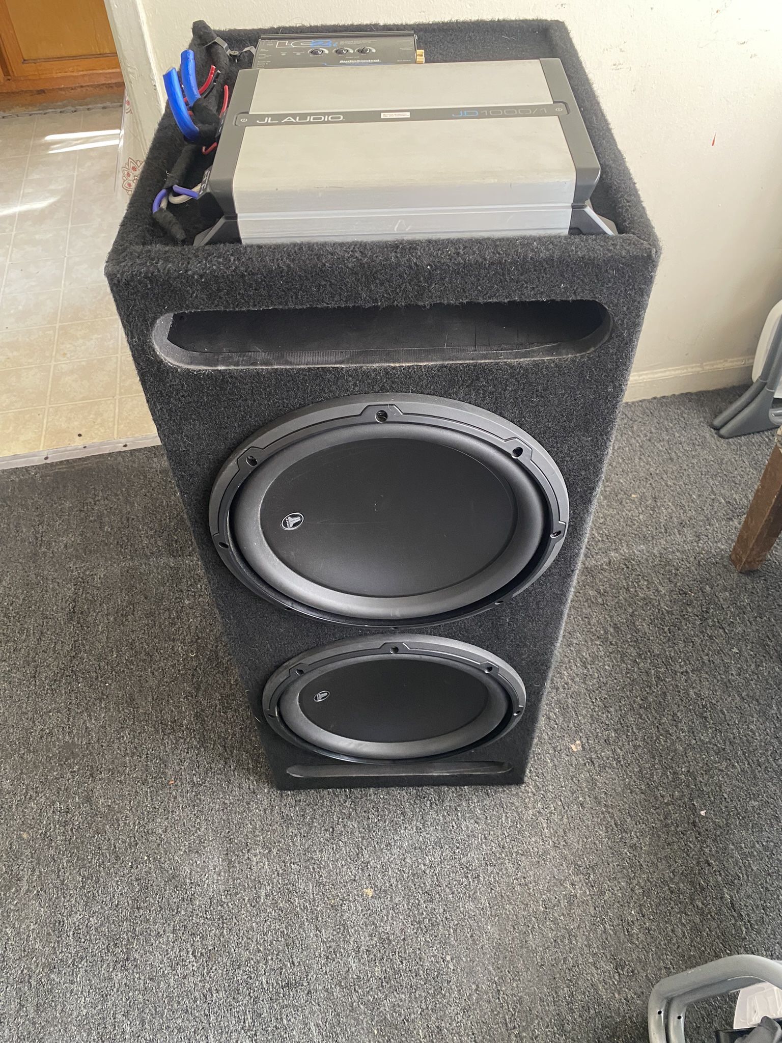 JL Audio 12W3v3-4 subwoofer