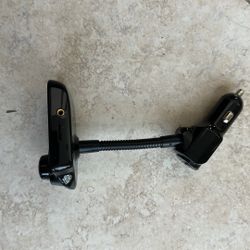 Bluetooth FM transmitter 