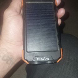 BLAVOR Solar Power Bank 