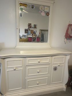 Wooden Twin Bed With Mattress Plus Dresser And A Mirror