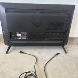 Vizio 28inch  Smart Tv 