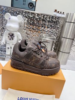 LV Men’s Sneaker With Box 2026 New