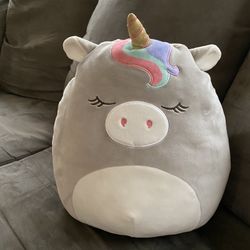 BRAND NEW WITHOUT TAG THE ORIGINAL SQUISHMALLOW 14’