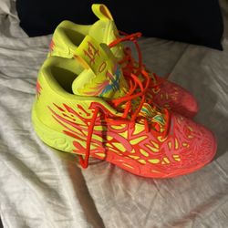 Melos Size 11