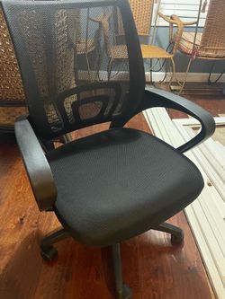 Rolling office chair