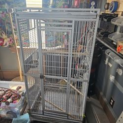 Parrot Cage. Excellent Condition. Like New