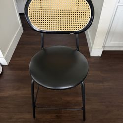 4 Bar Stools 