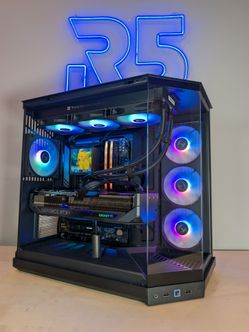 RTX 5080 // Ryzen 9800x3D // 32GB DDR5 // 2GB Gen4 NVMe // WiFi 7