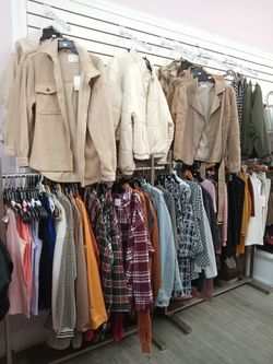 Woman's clothing over 50pc $200