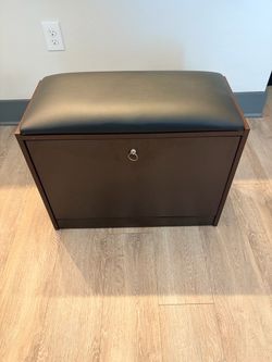 Shoe Bench Cabinet with Adjustable Inserts