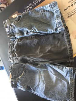 Boys size 6 shorts