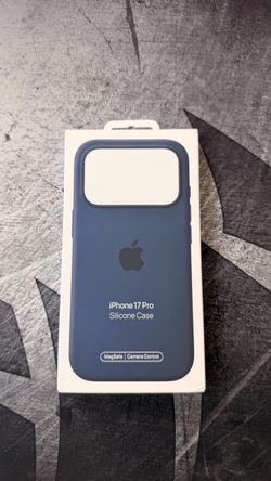 Apple iPhone 17 Pro Silicone Case Navy Blue
