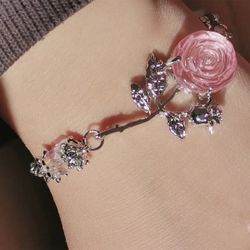 Retro rose girl niche design sense