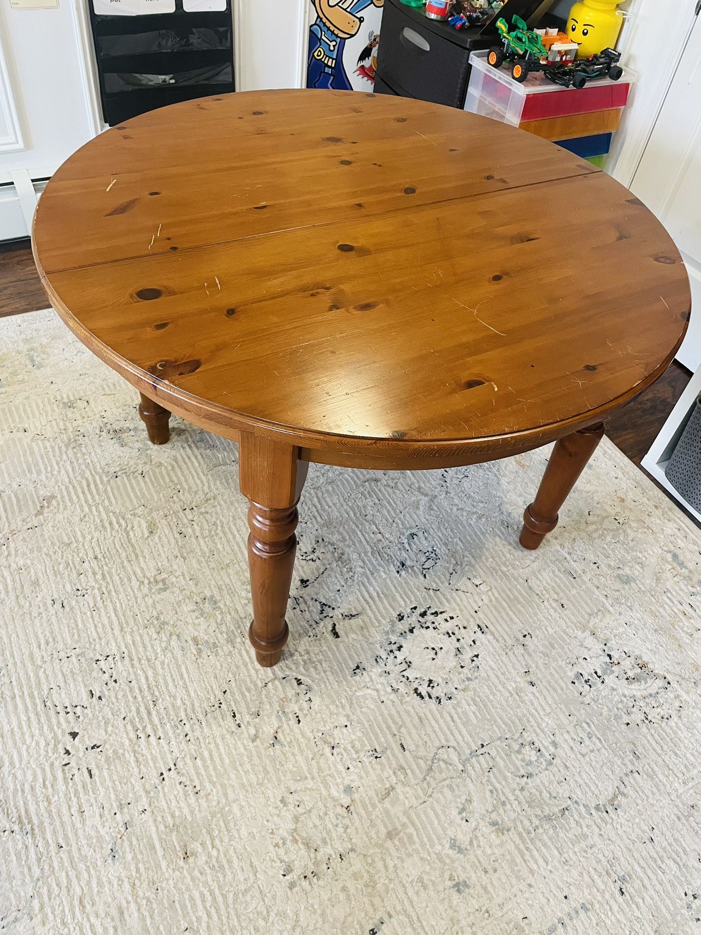 Dining Room Table 46" Round