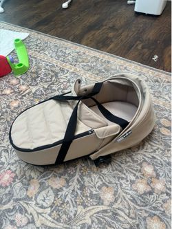 Yoyo babyzen bassinet