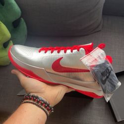 Kobe 5 Pronto Caitlin Clark PE Size 11