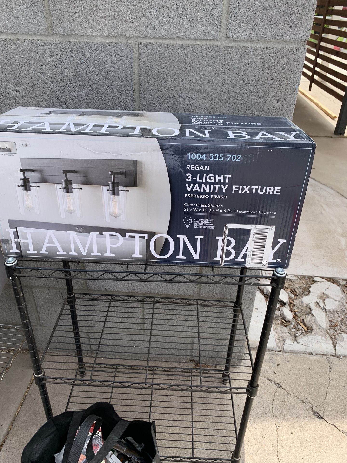 Hampton Bay Light Fixture