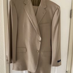 Burberry men’s Suit 46R