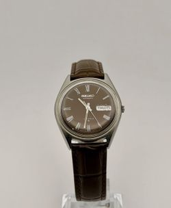 Vintage Seiko Automatic Watch – Rare Chocolate Roman Dial (1970s)