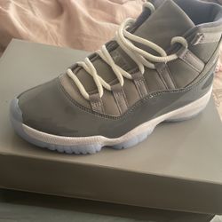 Cool Grey 11s Size 9 