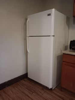 Frigidaire refrigerator